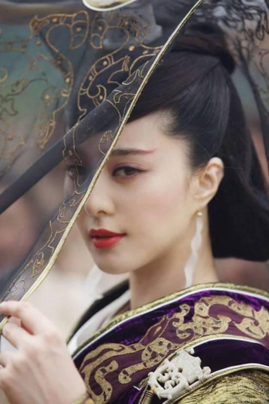 有人预言古装明星吃瓜的视频,预言成真，娱乐圈风云再起